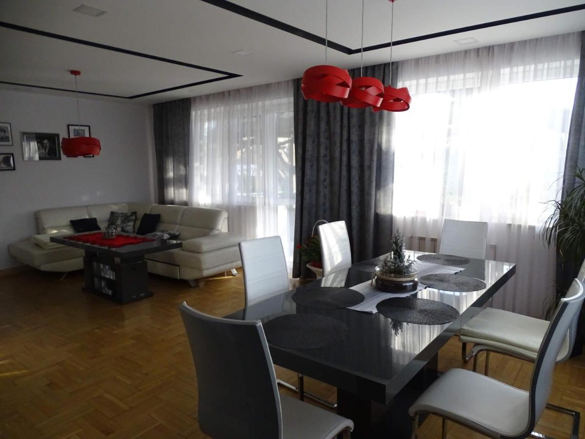 Villa Sanriver Přemyšl Exteriér fotografie